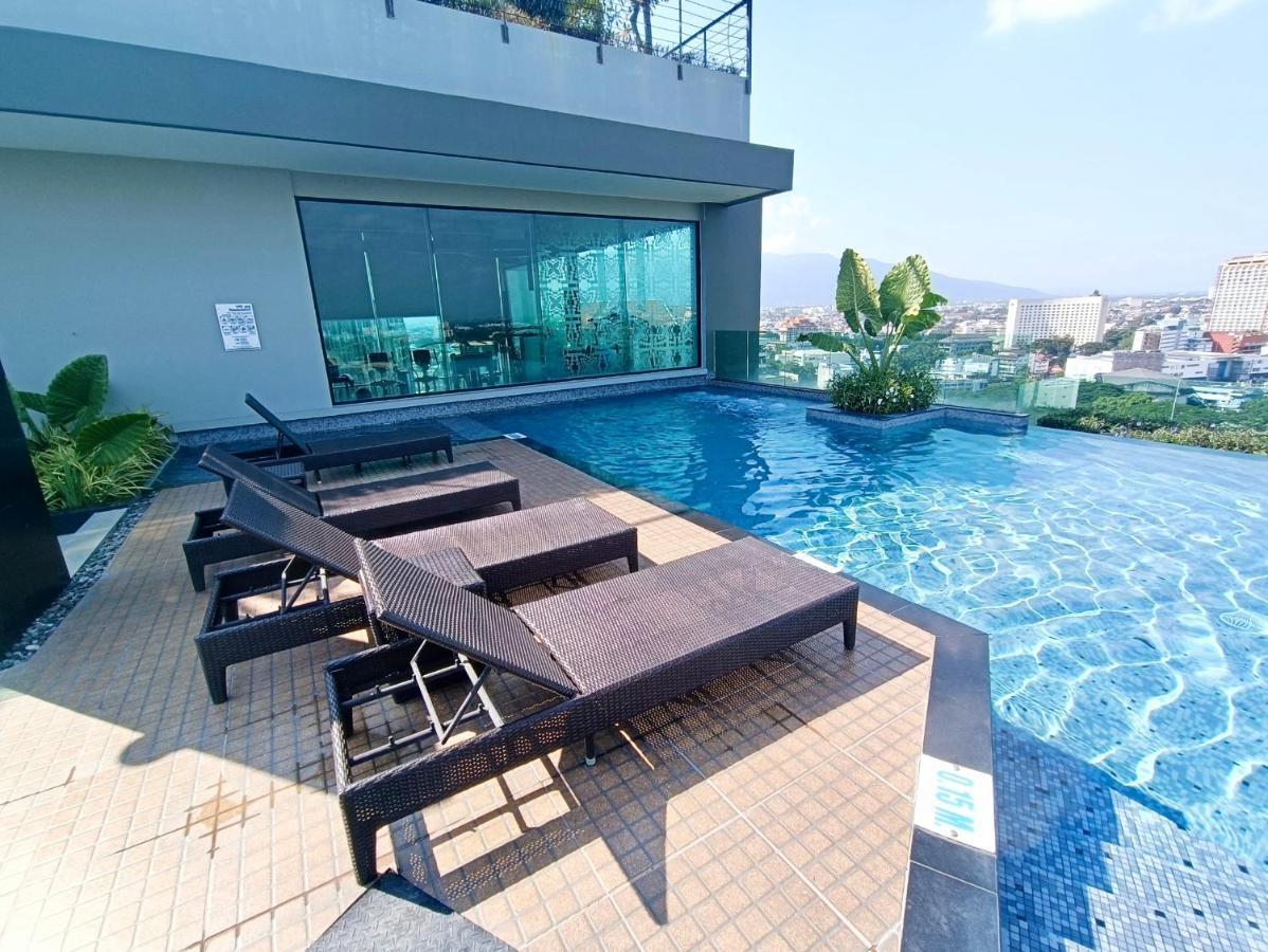 The Astra Condo City Center Chiang Mai Eksteriør billede