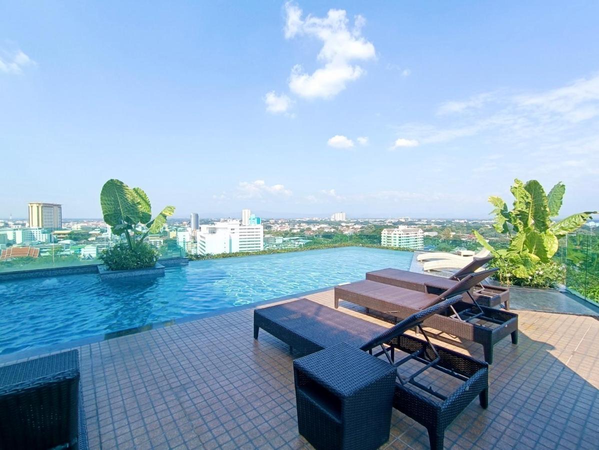 The Astra Condo City Center Chiang Mai Eksteriør billede